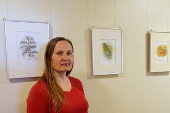 Mari Hiiemäe "Metsa poole" näitus koos autoriga